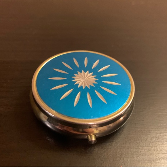 Vintage blue starburst mini pillbox - Picture 1 of 8